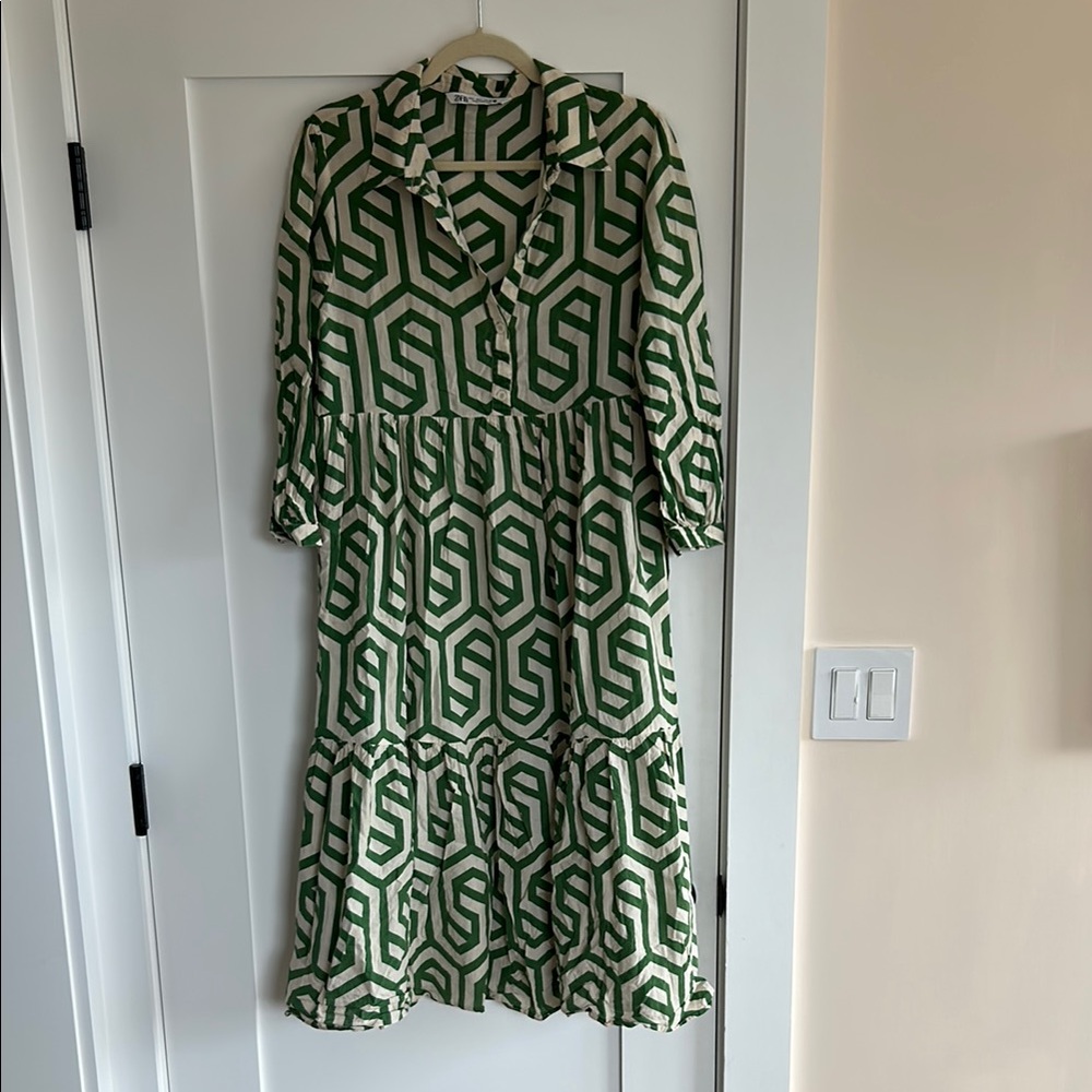 Green Geometric Patterned Dress